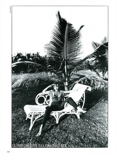 Bailey_Vogue_Italia_April_1977_01_03.thumb.png.0e30d85f40903eb2f782fc7ca9ee75f2.png