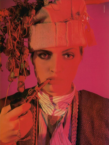 Bailey_Vogue_Italia_February_1985_01_02.thumb.png.55f11c6e3ead991f48ee85446d3ca695.png