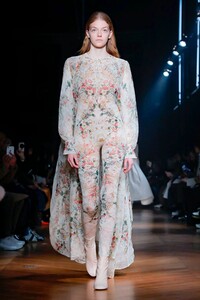 Beautiful-People-RTW-FW19-Paris-3756-1551715101.thumb.jpg.0748a5f2add567dac2072200c9304e52.jpg