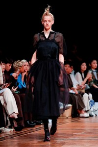 Beautiful-People-RTW-SS20-Paris-2996-1569859296.thumb.jpg.d8f3b92622e762d3b9d61f681430fbfe.jpg