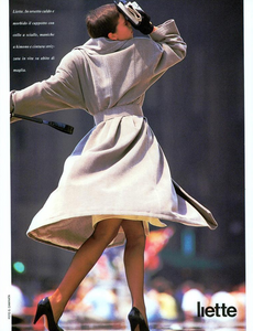 Caminata_Vogue_Italia_September_1987_01_04.thumb.png.5bf05d8faf97370b2196b2fec0352ef7.png