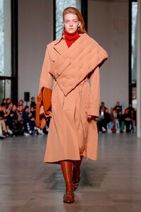 Cedric-Charlier-RTW-FW19-Paris-2398-1551540771.thumb.jpg.4f9cbee99ea8309fe40ed246d18da45c.jpg