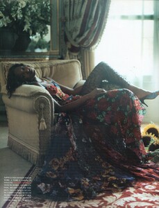 Comte_Vogue_Italia_September_1993_Couture_Supplement_01.thumb.jpg.95f010155277ac7abe76847808a671a8.jpg