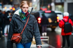 Dion-Lee-RTW-FW20-New-York-2426-1581372275.thumb.jpg.fb6ce02f9fb54906ceda283c56bd8b74.jpg