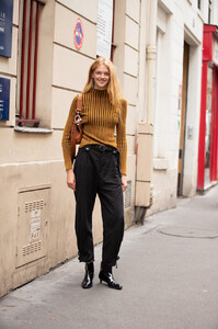 Eliza-Kallmann-MJJ_3947.thumb.jpg.c18c98cc9c3dfec4c8a826ac6c3947ea.jpg