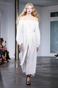 Gabriela-Hearst-RTW-SS19-New-York-9234-1536683248.thumb.jpg.eefa1a2d96394e2a3602e1ced9a69da2.jpg