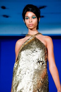 Halpern-RTW-SS19-London-2676-1537024738.thumb.jpg.fa63542dc556b22bc63975fc22f89828.jpg