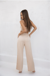 HoneysetbeigeIsabelleMathersxJohansen.thumb.png.5d9dfe1b2dce598e35c9bb6fd383a2c4.png