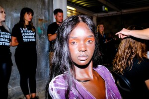 House-of-Holland-RTW-SS18-London-5760-1505648168.thumb.jpg.379043fd568cc38b633570c514f9be67.jpg
