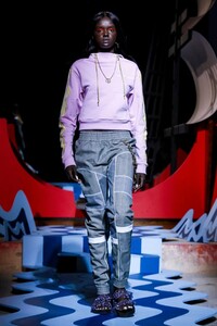 House-of-Holland-RTW-SS18-London-7652-1505582558.thumb.jpg.d4b327b60854026bb15c2f2709bac76d.jpg