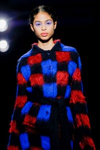 Kenzo-Men-Women-Fall-Winter-FW19-Paris-3847-1547991408.thumb.jpg.3e922017c0a7b545c29ecbfa529ff426.jpg