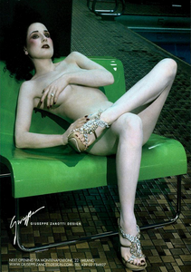Klein_Giuseppe_Zanotti_Spring_Summer_2005_02.thumb.png.4d08b06316426115c17b5a677545aa49.png