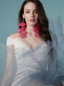 Maggie-Sottero-Maeleigh-9MW855-Alt4.jpg