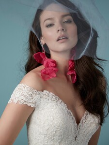 Maggie-Sottero-Maeleigh-9MW855-Alt5.jpg