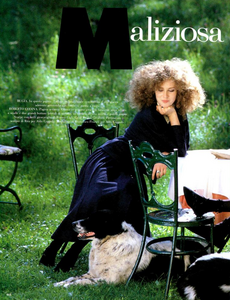 Maliziosa_Chatelain_Vogue_Italia_September_1987_01_01.thumb.png.8e51fa7fa4c4bcc70296e137f4c4ee2b.png