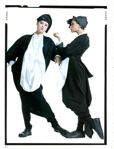 Meisel_Vogue_Italia_February_1985_01_09.thumb.png.83c31ac4b84e1169f471e6a73ca61f5d.png