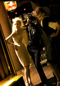 Meisel_Vogue_Italia_March_2005_08.thumb.png.3574b8b050820c32c69417060db345f5.png