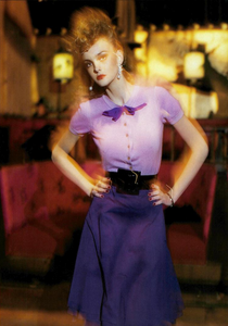 Meisel_Vogue_Italia_March_2005_26.thumb.png.db2415c4865bd40de91d40aa04d18884.png