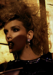 Meisel_Vogue_Italia_March_2005_28.thumb.png.08eb879a0a87a70b0cde45e63e99786a.png