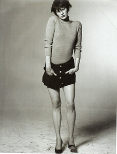 Meisel_Vogue_Italia_September_1993_06.thumb.jpg.52a3abb7601cf1336b667f9788607e21.jpg