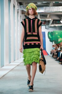 Michael-Kors-RTW-SS19-New-York-3892-1536763919.thumb.jpg.a86358ee27797f75ead4361b076af710.jpg