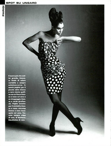 Mini_di_Gala_Watson_Vogue_Italia_February_1985_01_03.thumb.png.608165c89aab76b9373a9d1c4c85cfc8.png