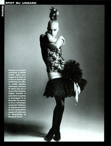 Mini_di_Gala_Watson_Vogue_Italia_February_1985_01_05.thumb.png.e7d5c50c4251a49c87eac3a60aa34209.png