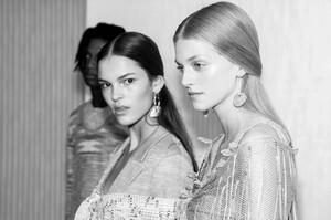 Missoni-Men-Women-RTW-SS19-Milan-8014-1537646740.thumb.jpg.47e72730f97a6772f1239360e8ec061d.jpg