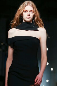 Monse-RTW-FW20-New-York-1189-1581099947.thumb.jpg.8c439471d6aa37375681b45789c330a2.jpg
