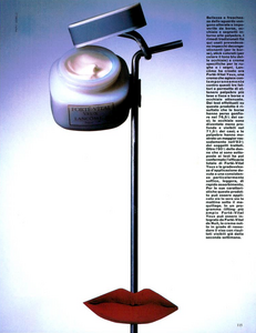 Novita_Beauty_Gemelli_Vogue_Italia_April_1987_02_02.thumb.png.a917110539dd6588d940cf7b419752b2.png