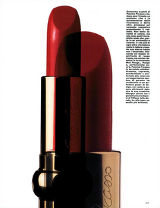 Novita_Beauty_Gemelli_Vogue_Italia_April_1987_02_04.thumb.png.10012236dbd3aae95e877cae1ef47602.png