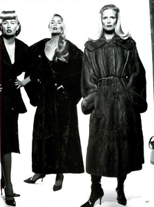 People_in_NY_Comte_Vogue_Italia_December_1994_08.thumb.png.4e85e2bf566e8114debb92c2a207321b.png