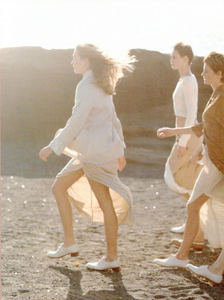 Sarong_Chin_Vogue_Italia_May_1994_05.thumb.png.6dcefe34b1d0784cacac424f53ac145b.png