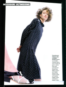 Schramm_Vogue_Italia_February_1985_01_03.thumb.png.fbc2a2b51691f8f57b8ae7b09da5822c.png