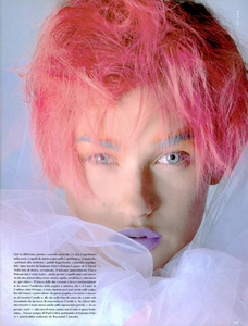 Stern_Vogue_Italia_February_1985_01_04.thumb.png.18657000c85f35fc0ffbaf665ee2efd7.png