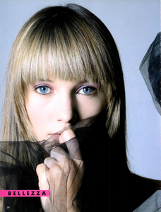 Stern_Vogue_Italia_February_1985_01_05.thumb.png.1ee86c3fc9d6d571f6cfeaa3352d8d61.png