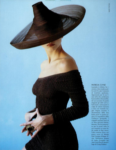 Testino_Vogue_Italia_April_1987_02_02.thumb.png.f641ed92389b61c40a1fc27dda9f59f4.png