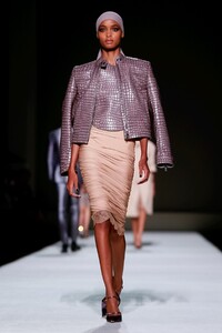 Tom-Ford-RTW-SS19-NY-1950-1536179118.thumb.jpg.0d0a84d92762bc0aea0967dd7e4e298c.jpg