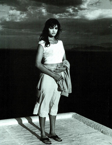 Watson_Vogue_Italia_April_1987_02_09.thumb.png.c2338314ac3d748a4b92eb1d0496f668.png