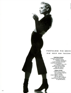 Watson_Vogue_Italia_February_1988_01_05.thumb.png.3fe66b0fd9eb95923ff0af4346b00032.png
