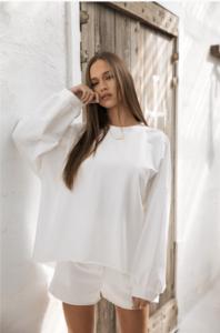 Willowsetoffwhiteisabellemathersxjohansen1.thumb.png.b77303520b404afef725082a0f03fc5d.png