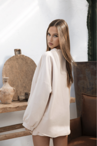 Willowsetwashedbeigeisabellemathersxjohansen.thumb.png.f5e525d64af1a24b51a2774736f33a4b.png