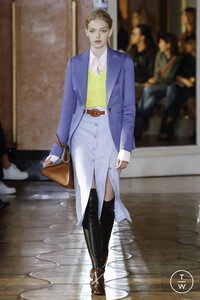 altuzarra-ss20-0012-a039d7.thumb.jpg.58948d0830a2e5ac9cb8ca9b52f08cdf.jpg