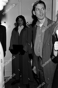 backstage-beauty-preparation-from-the-calvin-klein-collection-fall-1992-ready-to-wear-fashion-show-new-york-shutterstock-editorial-10453609fd.jpg