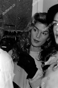 backstage-beauty-preparation-from-the-calvin-klein-collection-fall-1992-ready-to-wear-fashion-show-new-york-shutterstock-editorial-10453609fw.jpg