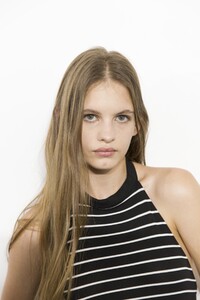 backstage-defile-alexandre-vauthier-automne-hiver-2018-2019-paris-coulisses-22.thumb.jpg.58678c9a30b8be89e101ea52d2036caa.jpg