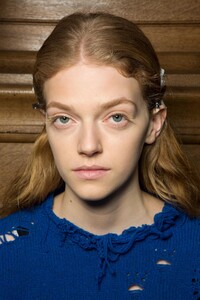 backstage-defile-beautiful-people-automne-hiver-2019-2020-paris-coulisses-18.thumb.jpg.ca23909f66c119cce80eb82beb42cb9f.jpg