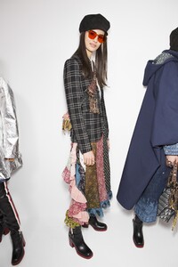 backstage-defile-christian-dior-automne-hiver-2018-2019-paris-coulisses-162.thumb.jpg.d23e51f2f5d212f91f69ebb1a10124f1.jpg