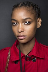 backstage-defile-coach-1941-printemps-ete-2019-new-york-coulisses-23.thumb.jpg.8324ae0cbeb039ff6f55eb27db836174.jpg