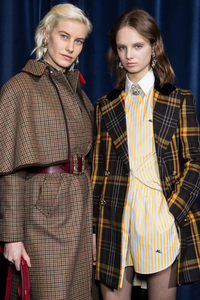 backstage-defile-etro-automne-hiver-2019-2020-milan-coulisses-108.thumb.jpg.99dcf1c2c4f3f429774902a5c1da66de.jpg